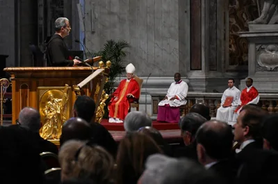 On Good Friday, Vatican preacher says authentic intelligence is found in self-giving love