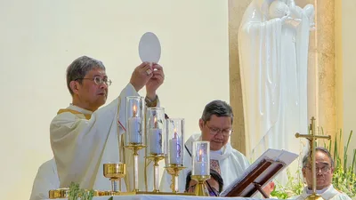 Bishop Santos sa mga mag-aaral, hingin ang gabay ng Espiritu Santo - VeritasPH