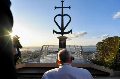 Pope Francis in Marseille: It’s ‘a duty of humanity’ to save migrants abandoned at sea