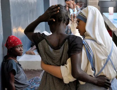 People can find peace by visiting those who suffer, pope says