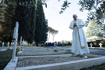 Pope Francis celebrates All Souls’ Day Mass at military cemetery in Rome