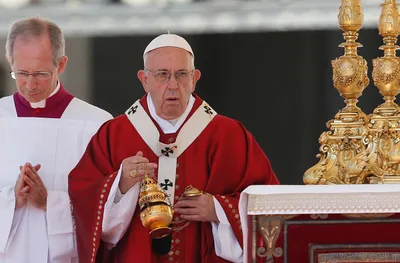Help those in need, never waste food, pope says