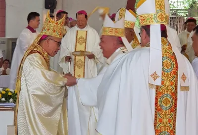 Bishop Aseo formally takes over Tagum diocese