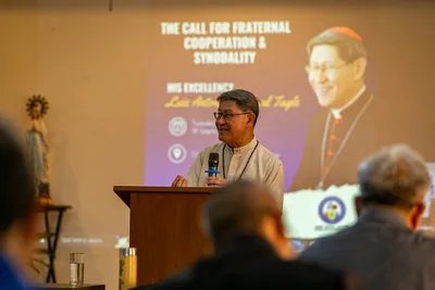 Cardinal Tagle says prejudices hinder synodal process, not freedom