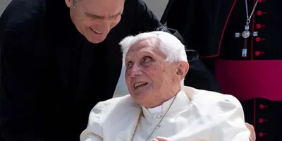 Lubusang paggaling ni Pope Benedict XVI, dalangin ni Cardinal Advincula