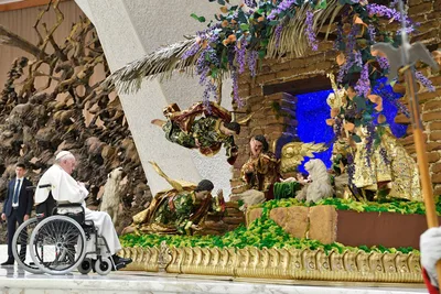 Pope Francis blesses nativity scene made by craftsmen in Guatemala