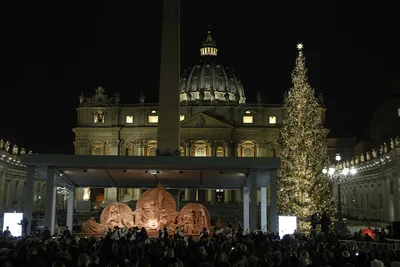 Christmas spirit in the air as Vatican unveils Nativity scene, tree