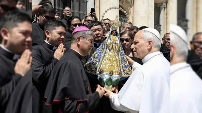 3 talampakang imahe ng Nuestra Señora de la Paz y Buen Viaje, ibinigay ng Diocese of Antipolo kay Pope Leo XIV - VeritasPH