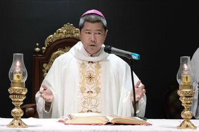 Albay bishop warns against ‘renegade priests’