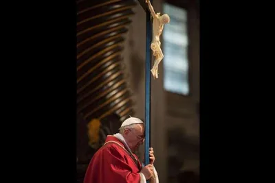 Pope prays for victims of attack on Coptic church in Egypt