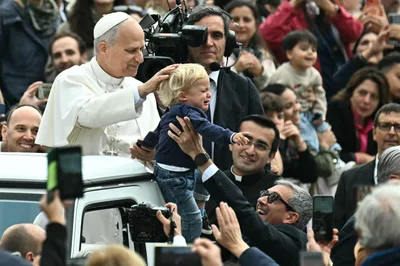 Pope Leo XIV warns of widespread sadness draining life’s meaning, points to resurrection as hope