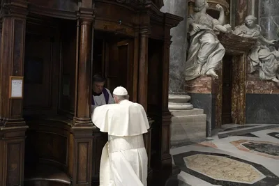 Pope Francis: Going to confession is ‘abandoning oneself to Love’
