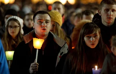 Pope, patriarch offer prayers as young Europeans hold Taizé prayer online