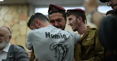 Israel reclaims control of Gaza border