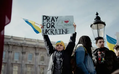 Ukrainian Bible Society Distributes Bibles to Help the Traumatized, Especially Children