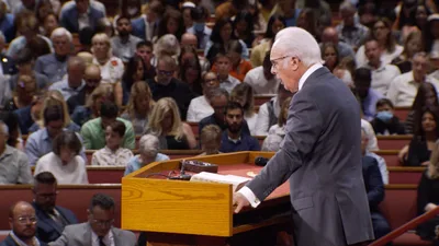 John MacArthur Wrongly Claims There is ‘No Pandemic’ While Breaking Virus Restrictions