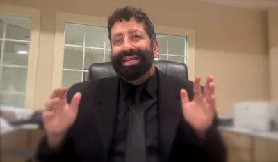 'Totally Demonic': Jonathan Cahn Says He Was Attacked by Viral Duct-Taped Man on Plane | CBN