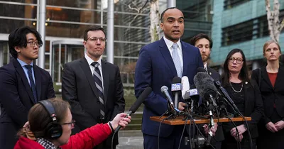 Federal judge temporarily blocks Trump’s birthright citizenship order