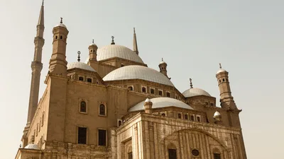 France Closes 4 More Mosques For 'Hatred and Violence'