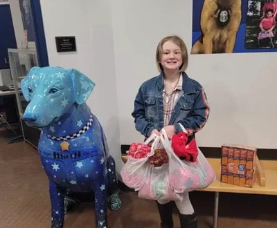 'A Good Heart': Little Girl Selflessly Gives Up Christmas Money to Help Homeless Suffering in the Cold