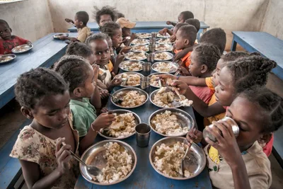 The modern Jesus fishes-and-loaves model for feeding the hungry en masse