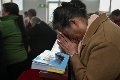 Chinese Christian Elder Arrested in Front of 6 Year-Old Daughter on False 'fraud' Charges