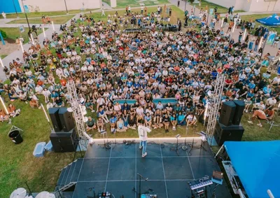 Texas A&M Campus Revival Event Draws Nearly 1,500 Students to Worship Jesus; 62 Baptized