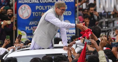 Kashmir swears in new government, but remains under Indian control