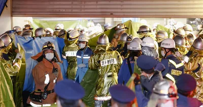 Knife-wielding suspect injures 17 on Tokyo train