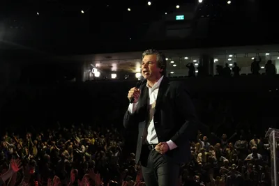 Pastor Jentezen Franklin tests positive for COVID-19, ‘doing great’
