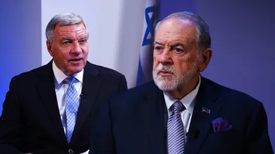 'There's Not a Rift': Huckabee on Trump and Netanyahu, Rising Jew Hatred, and Judeo-Christian Values | CBN