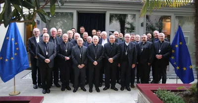 EU bishops set out 8 principles to keep AI ‘at the service of the human person’