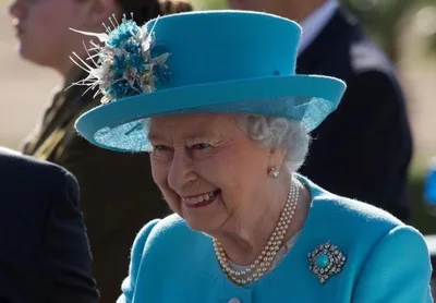 Queen Elizabeth and Transcendence