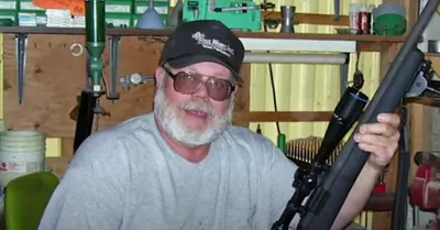 5 things to Know about Craig Robertson, Man Shot in FBI Raid over Social Media Death Threats