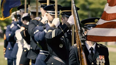 7 Bible Verses and a Prayer on this Memorial Day Weekend