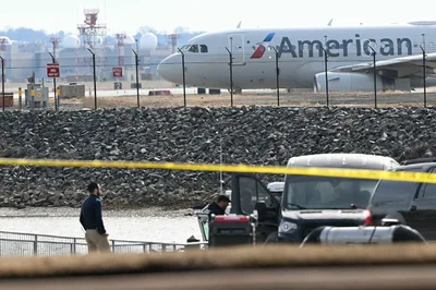6 Pastors, Christian Leaders React to American Airlines Crash with Army Helicopter That Left 67 Dead