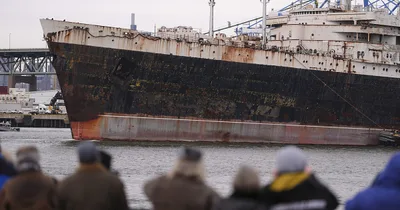 Historic U.S. ocean liner sets sail on final voyage to become artificial reef