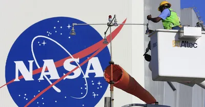 NASA Warns of Football Field-Sized Asteroid Passing Earth