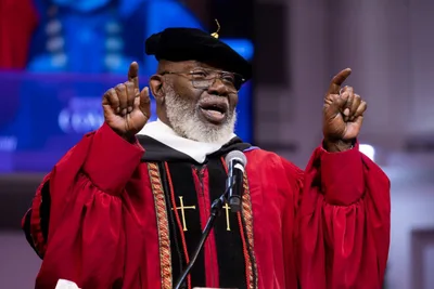 Judge Denies Most of $76K Legal Fees Sought by TD Jakes in Defamation Lawsuit