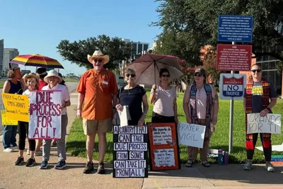 Dallas Clergy ‘Bear Witness’ with Prayer Vigils Outside ICE Office
