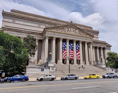 National Archives Apologizes after Staff Required Visitors to Conceal Pro-Life Attire