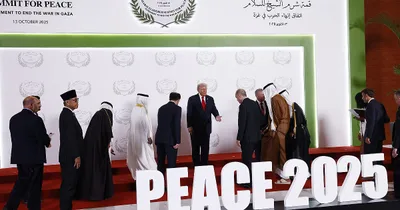 Trump Jets to Egypt for Gaza Peace Summit