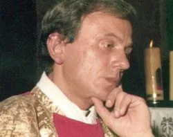 Over 100,000 attend beatification of Polish priest and martyr