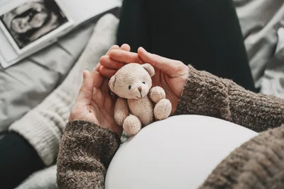 Irish government faces criticism over abortion leave proposal