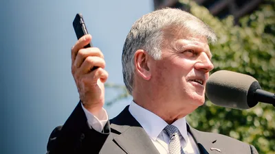 'We Need to Be Praying': Franklin Graham Tells CBN News How Samaritan's Purse is Serving Ukrainians