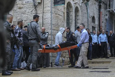 Hamas Gunman Kills 1 Before Israeli Police Shoot Him Dead