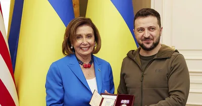 Pelosi, lawmakers make surprise visit to Kyiv