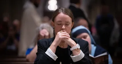 Pew report challenges narrative on rising religiosity in U.S.