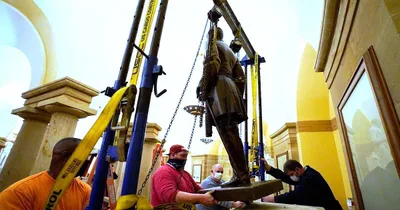 Teen Civil Rights Leader’s Statue Replaces Gen. Lee at Capitol