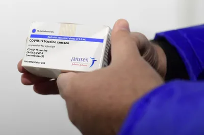 CDC Recommends Pfizer, Moderna COVID-19 Shots Over J&J's
